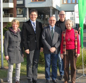 Diskutierten das neue Pflegegesetz: (v. l.) Sabine Kramm, Bündnis 90/Die Grünen Paderborn; Martin Wolf, Vorstandssprecher St. Johannisstift; Arif Ünal, MdL Bündnis 90/Die Grünen; Werner Jülke, Bündnis 90/Die Grünen Paderborn; Dr. Irmgard Pöppel, Bündnis 90/Die Grünen Paderborn.