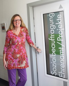 Lädt zu Bildungsveranstaltungen ein: Susanne Bornefeld, Regionalstelle der Evangelischen Erwachsenenbildung im Kirchenkreis Paderborn. Foto: EKP/Heide Welslau