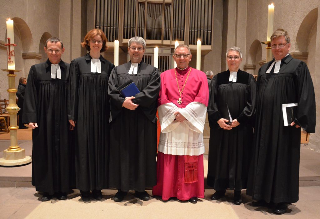 Ökumenische Vesper am Reformationsfest mit (v.l.) Dr. Eckhard Düker, Christine Grünhoff, Thomas Walter, Benedikt Fischer, Britta Schwiete und Gunnar Grahl. Foto: Abdinghof