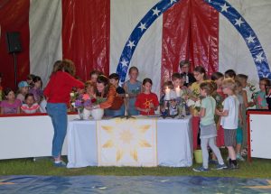 Gottesdienst im Circuszelt am Himmelfahrtstag in Beverungen.