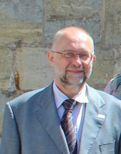 Pfarrer Dr. Rainer Reuter, Gemeindepfarrer und Mitglied des Kreissynodalvorstandes und Synodalassessor sowie Dozent, wird in den Ruhestand verabschiedet.