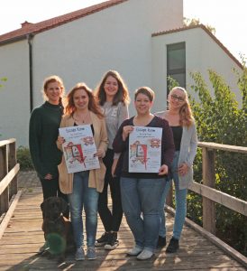 Die Erfinder des „Jericho-Projekts“ laden Teams vom 1. bis 4. November in den Escape Room in der Paul-Gerhardt-Kirche in Sennelager ein: (v. links) Sara Hoffmann, Lisa Timmerberg, Fiona Loos, Pia Schubert und Kathrin Hensel. FOTO: EV. JUGEND SENNELAGER