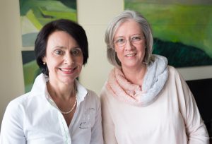 Bieten einen Kurz-Kursus zur Sterbebegleitung an: Reinhild Wode (l.) und Heike Bade, Koordinatorinnen des Ambulanten Hospizdienstes St. Johannisstift e.V. FOTO: HOSPIZDIENST