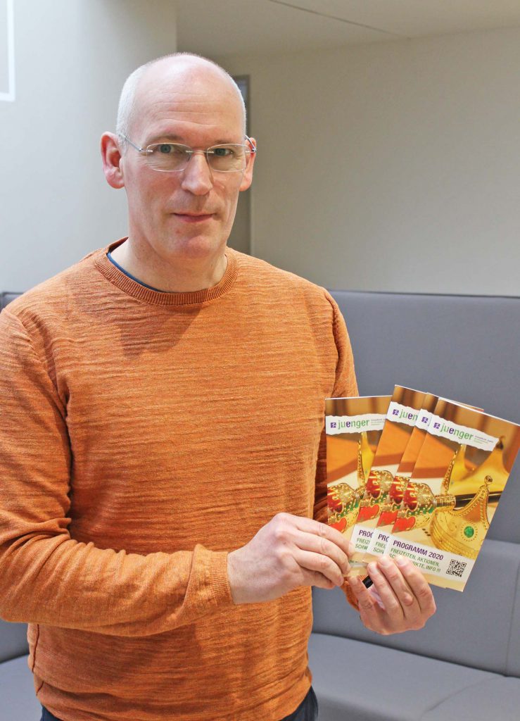 Lädt mit dem Team des Jugendreferates zu den Angeboten der Evangelischen Jugend in 2020 ein: Oliver Schwarz, Leiter des Jugendreferats im Evangelischen Kirchenkreis Paderborn. FOTO: HEIDE WELSLAU