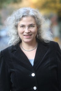Prof. Elisa Klapheck, Professorin für jüdische Studien am Zentrum für Komparative Theologie und Kulturwissenschaften (ZEKK) an der Universität Paderborn