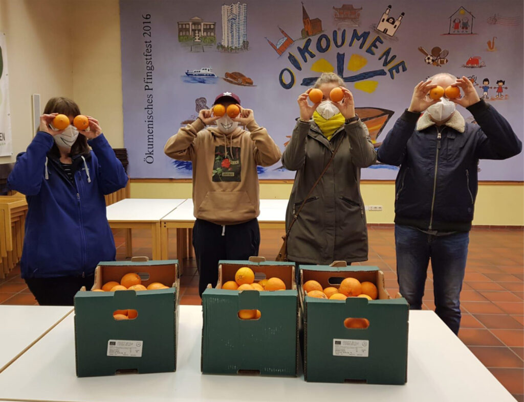 In Borchen haben die Ev.-Luth. Stephanus-Kirchengemeinde, die Kommune und der Combi-Markt 45 Kisten mit fairen Orangen bestellt. Foto: Ev.-Luth. Stephanus-Kirchengemeinde Borchen