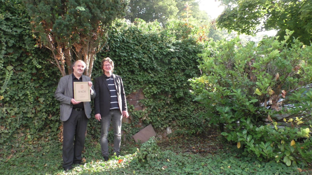 Auf eine rege Teilnahme und auf gemeinsames Musizieren freuen sich die Kantoren Florian Schachner (r.) und Torsten Seidemann (l.). Foto: Privat