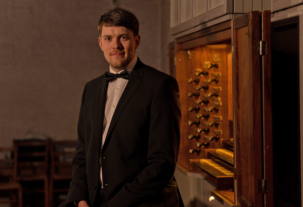 Tim Gärtner, Kantor der Evangelisch-Lutherischen Kirchengemeinde Paderborn und Kreiskantor des Kirchenkreises Paderborn, wird offiziell in sein Amt eingeführt. Foto: Privat