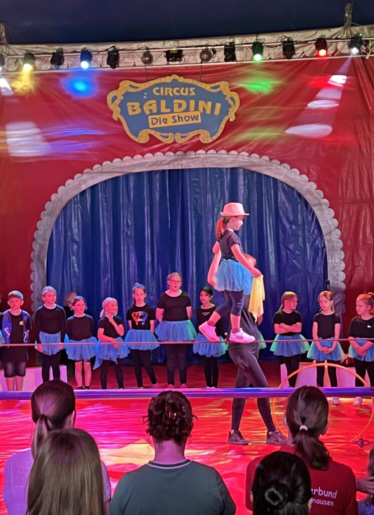 Die Kinder zeigten in der Galaschau ihr begeisterndes artistisches Können.Foto: Pfarrbezirk Beverungen 