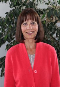 Portraitfoto von Pfarrerin und Trauerbegleiterin Gabriele Hische.