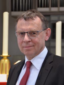 Portraitfoto von Pfarrer Dr. Eckhard Düker.