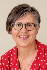 Portraitfoto der Mitarbeiterin der Krebsberatungsstelle.